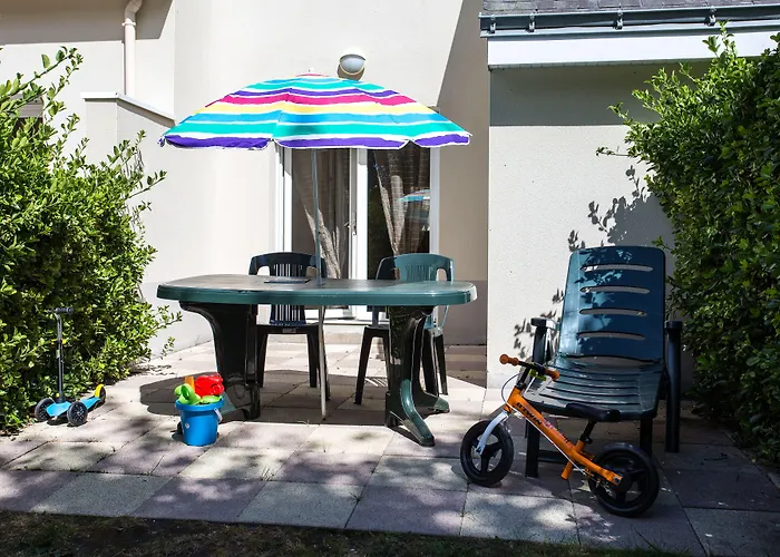 Дом отдыха Les Iles *