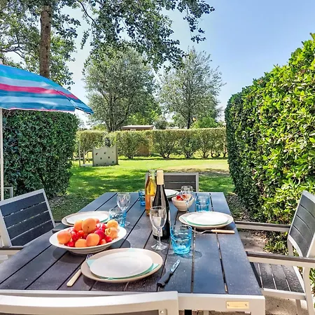 Les Iles Holiday home *